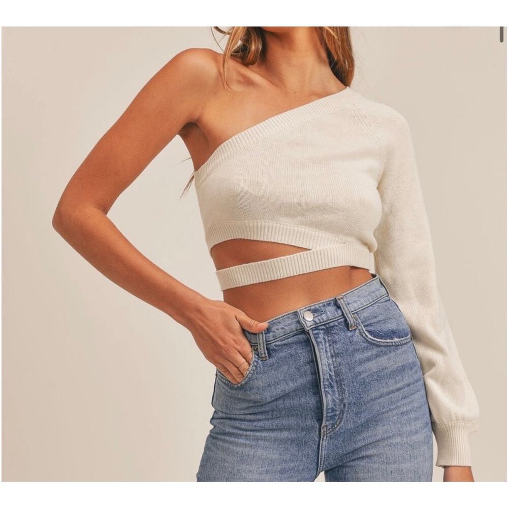Chic NWT Mable One Shoulder Sweater Top - Ivory, Size M